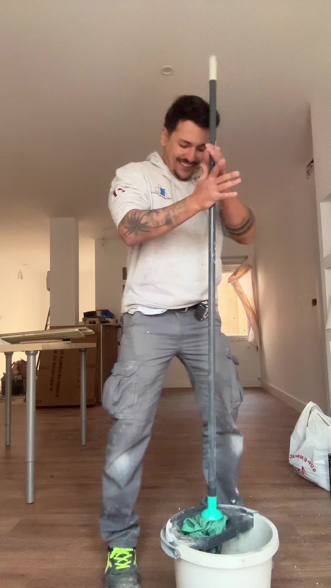 @🕺🏿𝔽𝕣𝕒𝕟𝕁𝕦𝕣𝕒𝕕𝕠🕺🏿💙