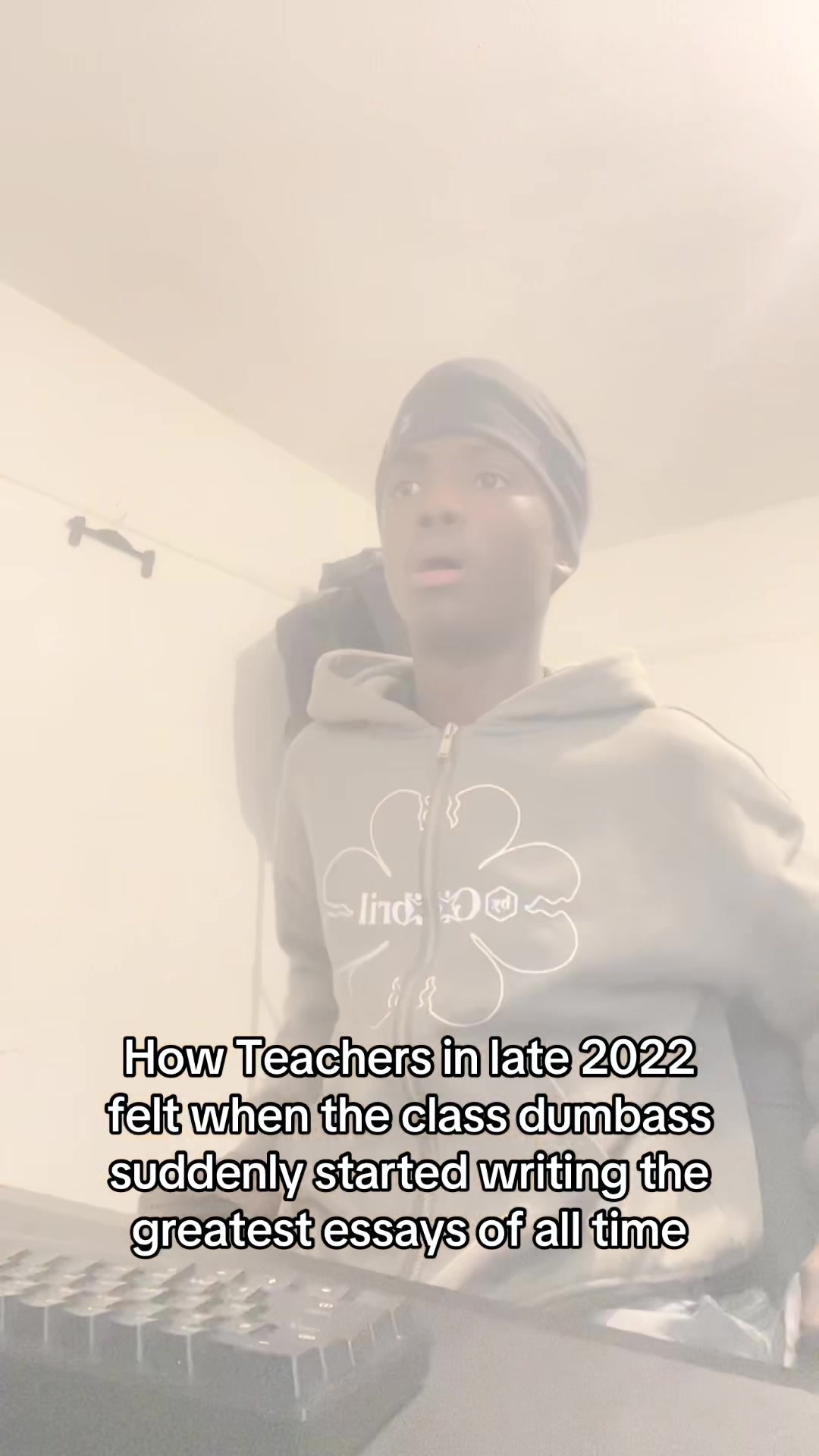 @MO