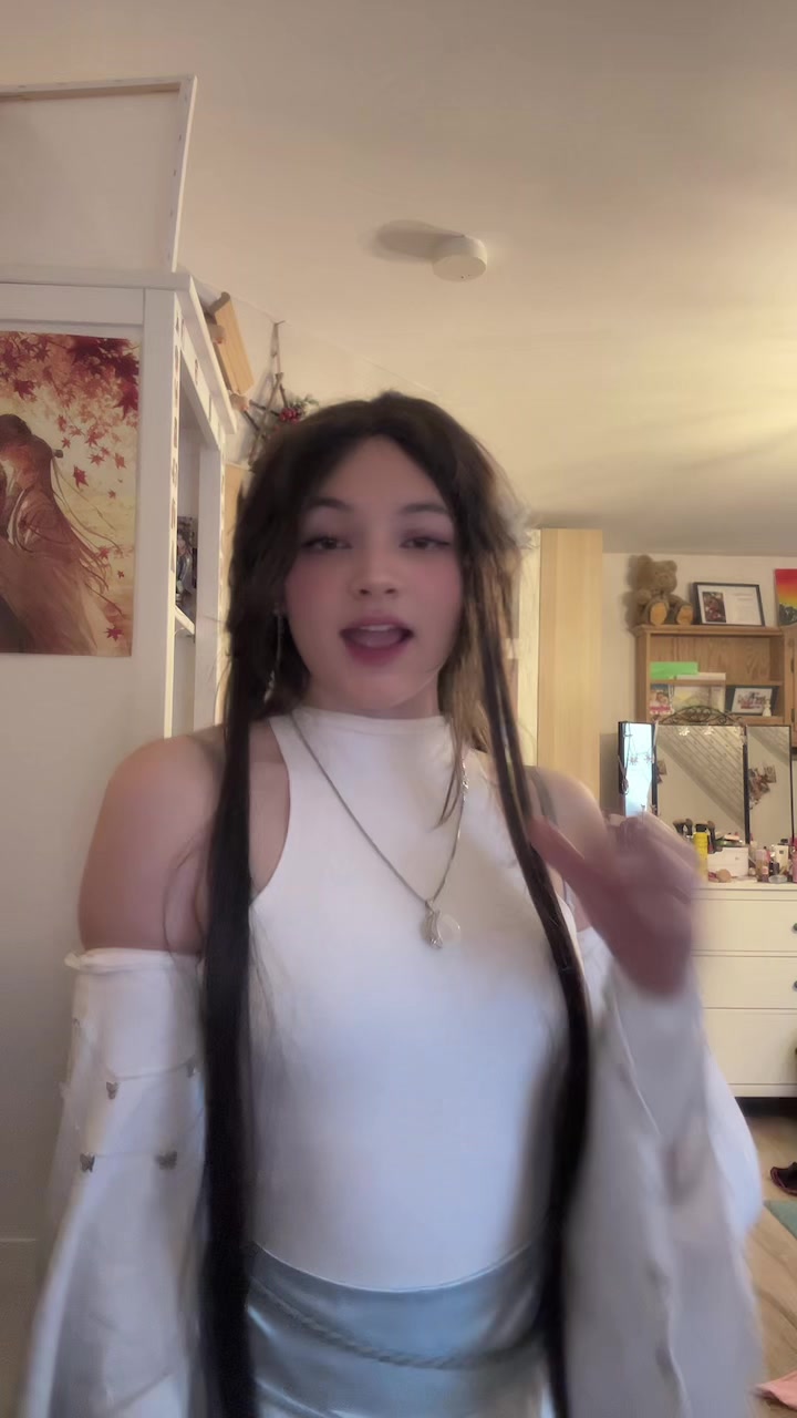 @emmaxcos_