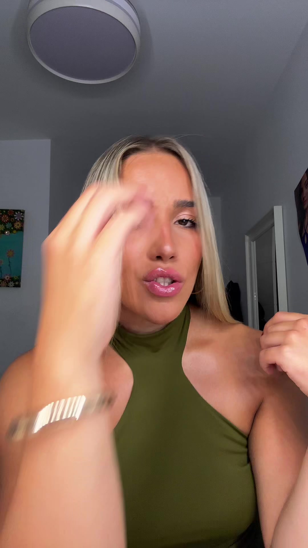 @Aitana