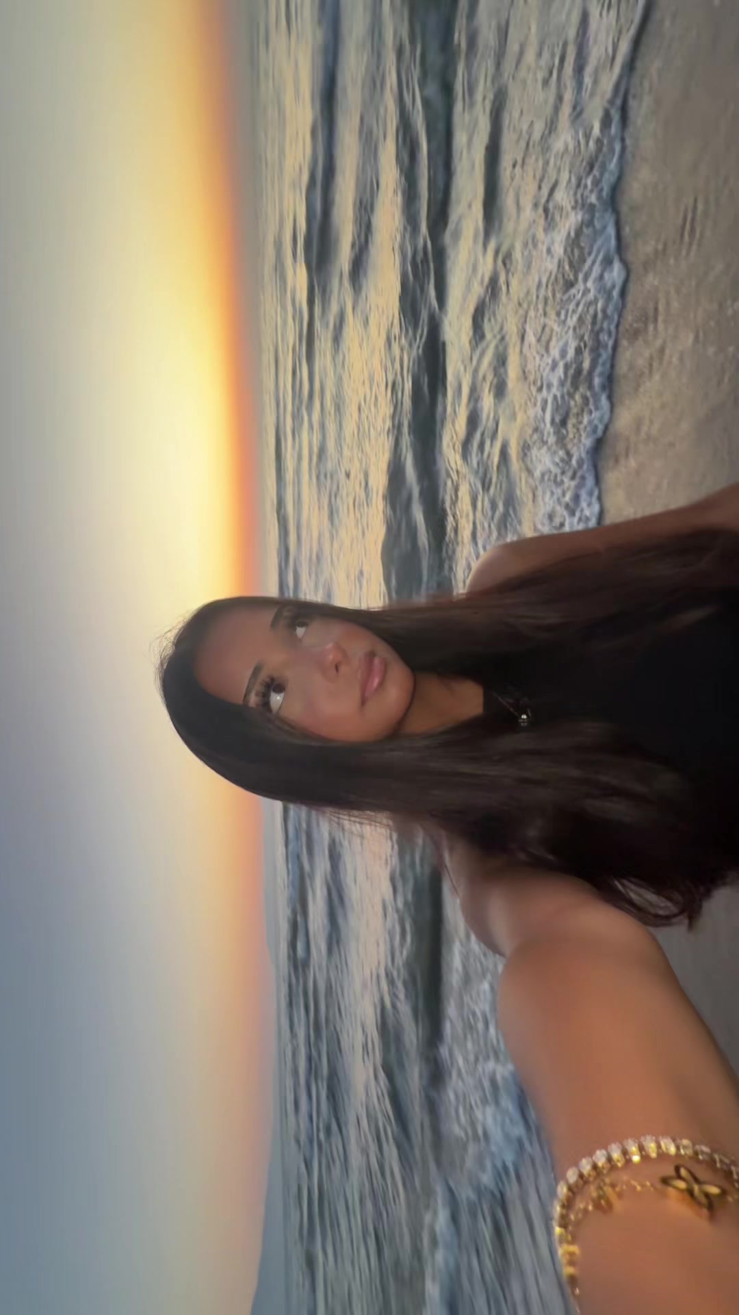 @elissa