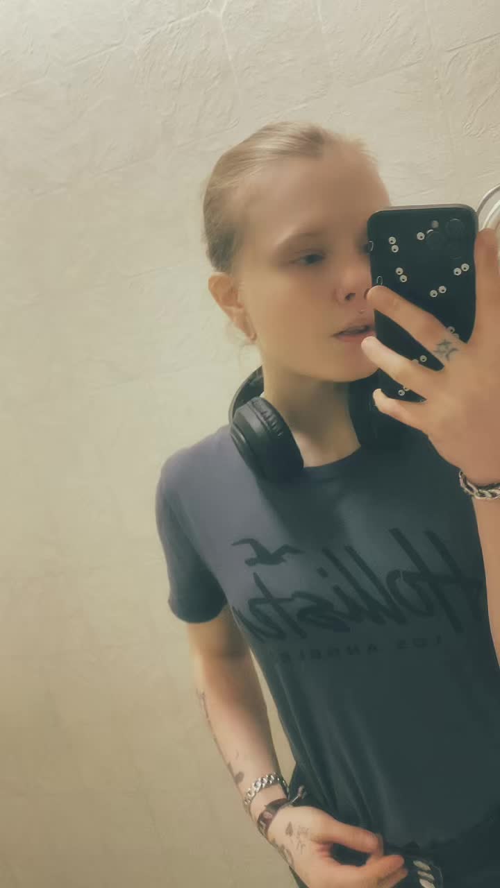 @𝓷𝓮𝓼𝓼𝓼𝓪 :);