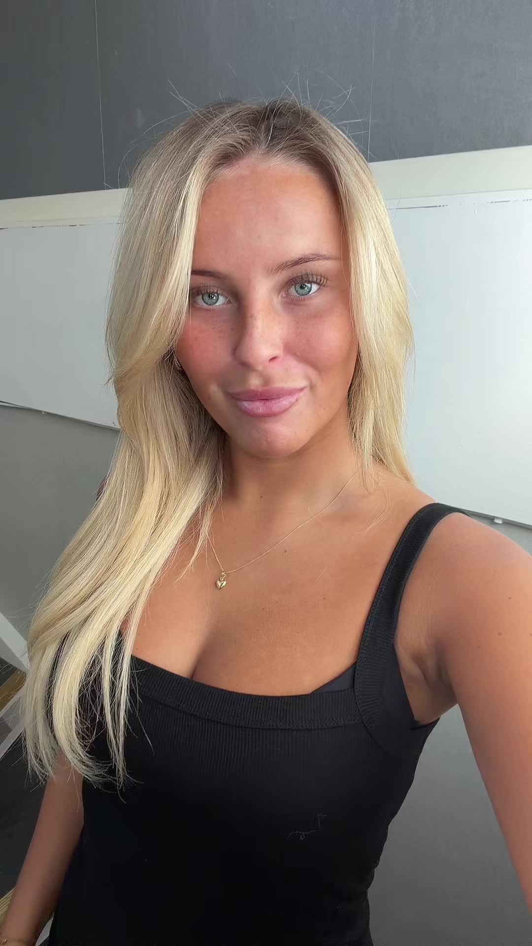 @LouiseAhliin