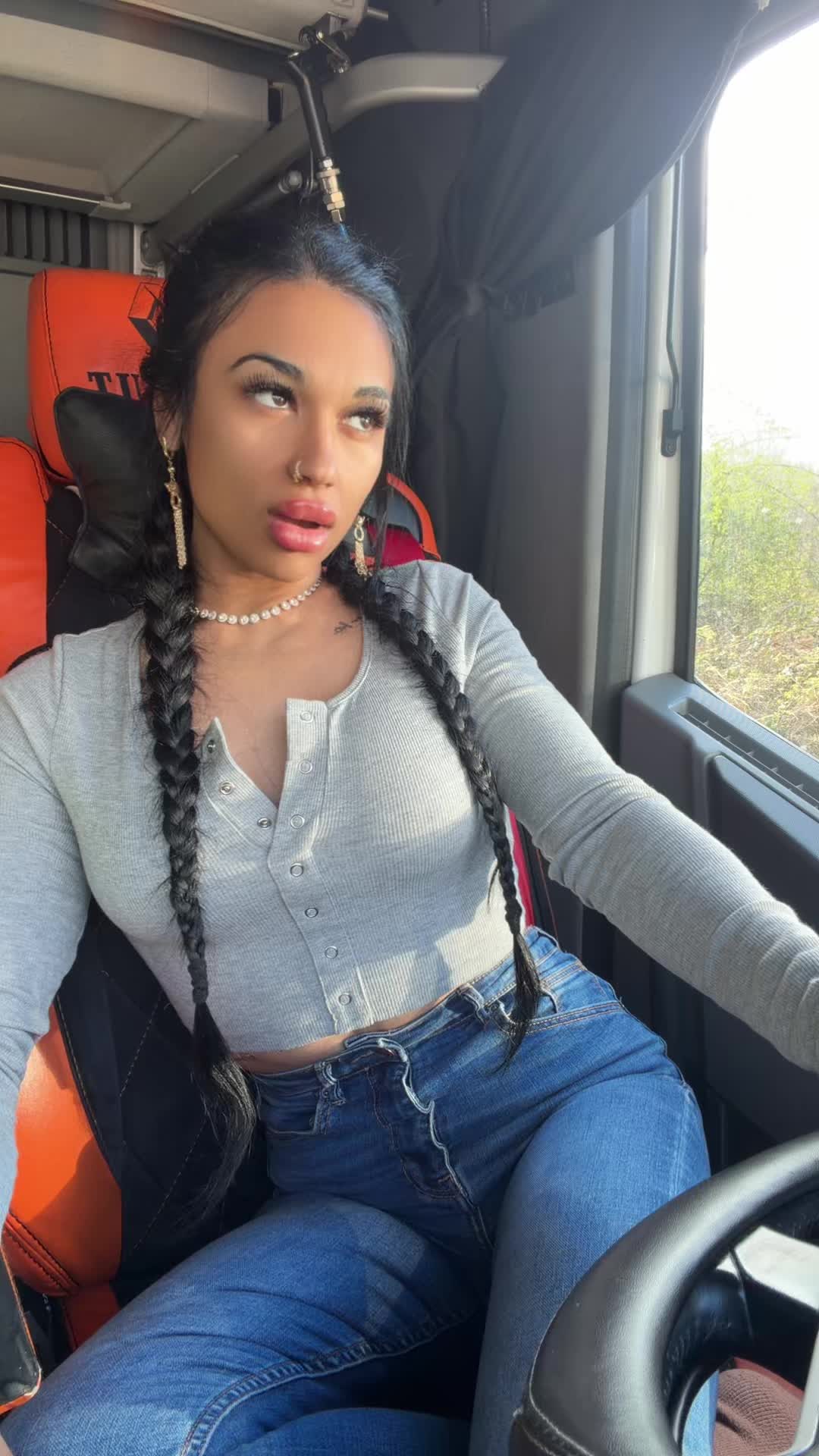 @Ayla_Christine