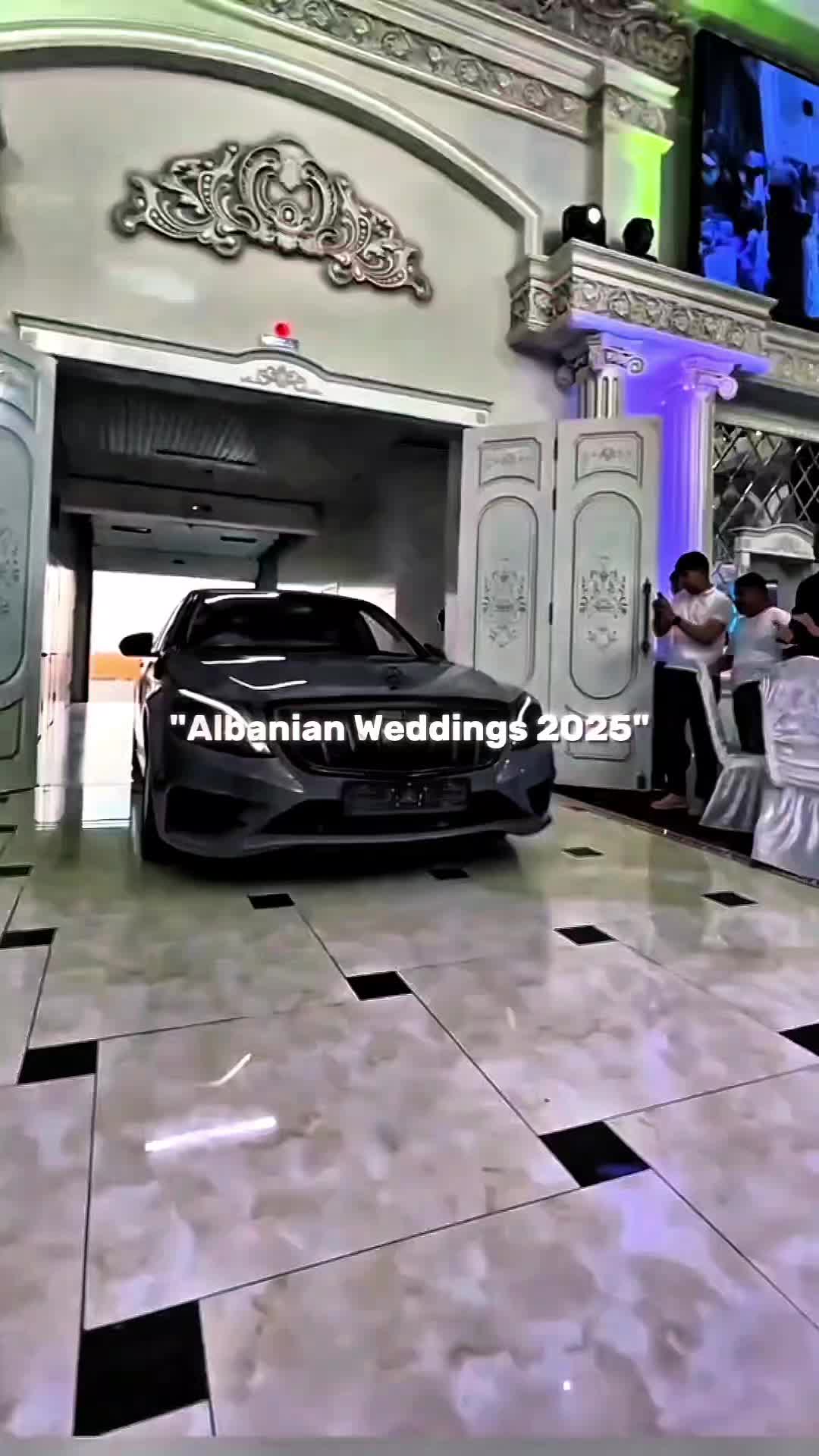 @𝓔🇦🇱