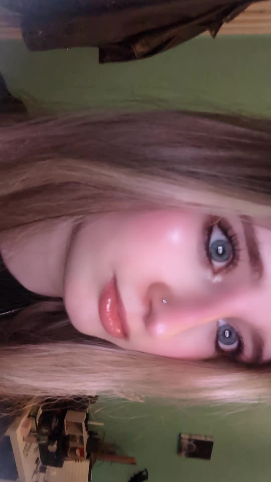 @<3