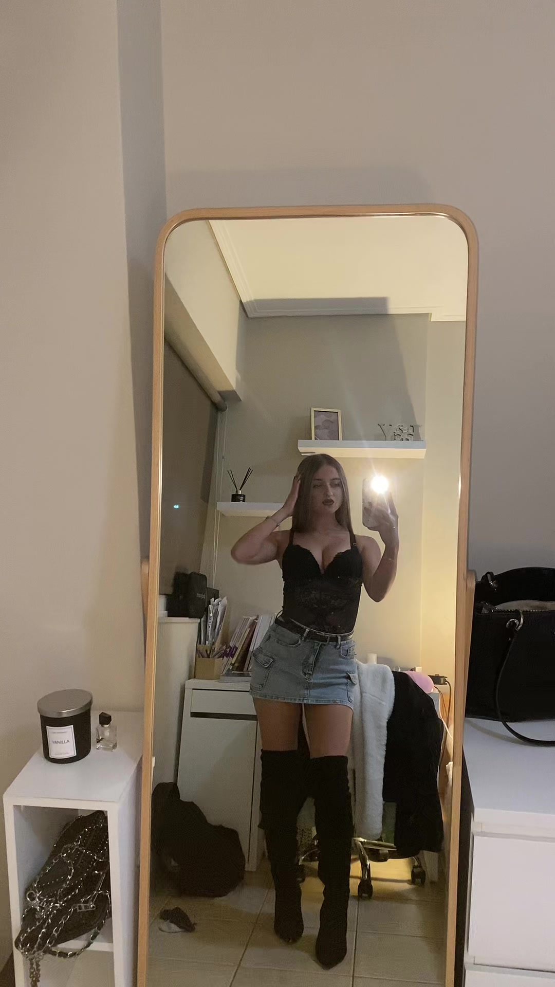 @𝓚𝓵𝓮𝓸𝓷𝓲𝓴𝓲
