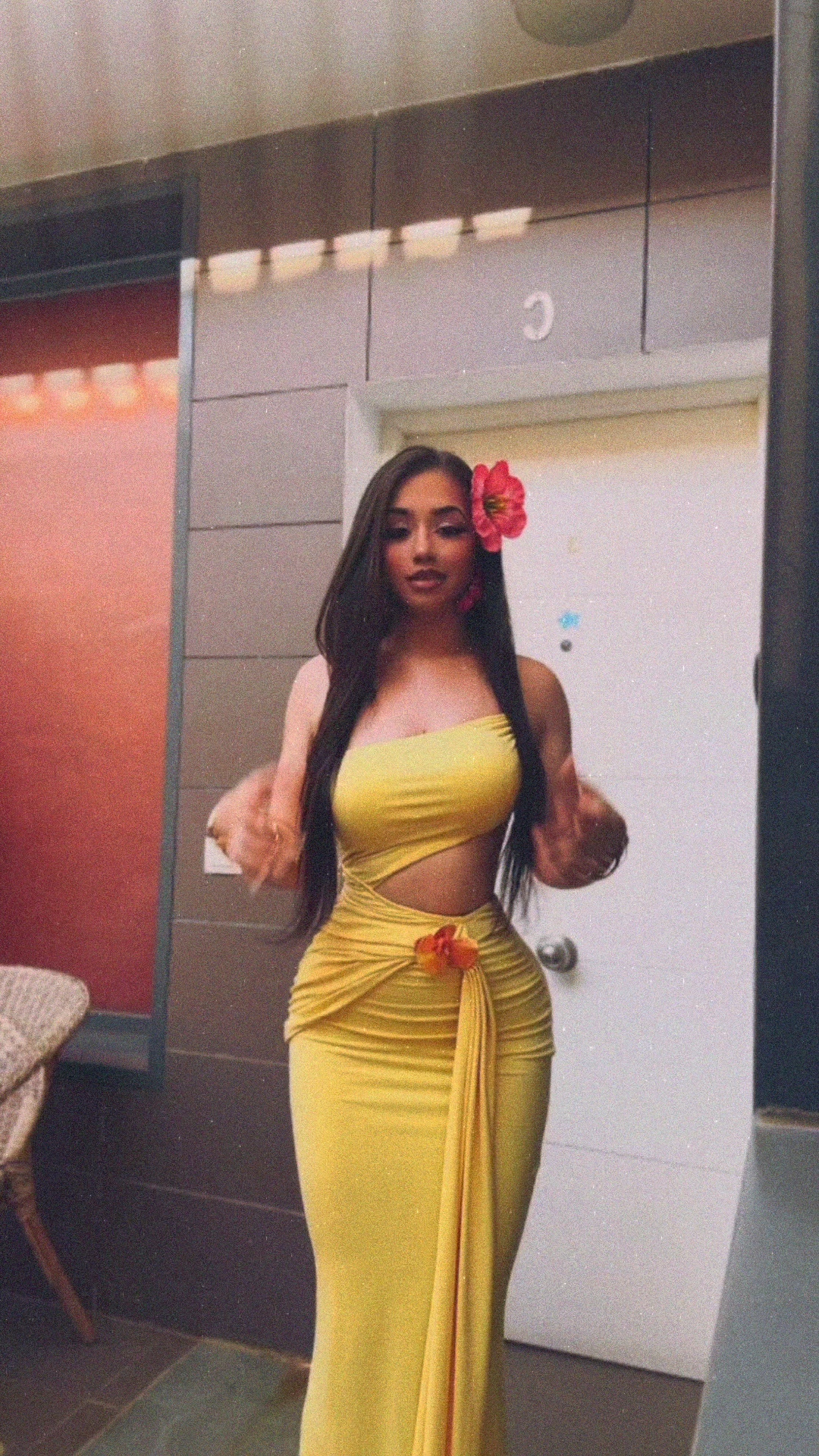 @Alegría Flores🥀.