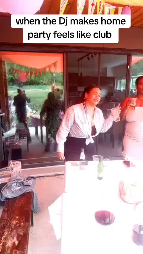 @Cindy Adel 🇨🇭