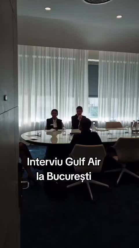 @Cum Ajungi Stewardesa