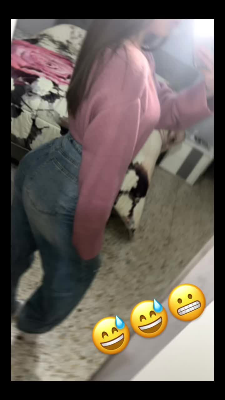@•B