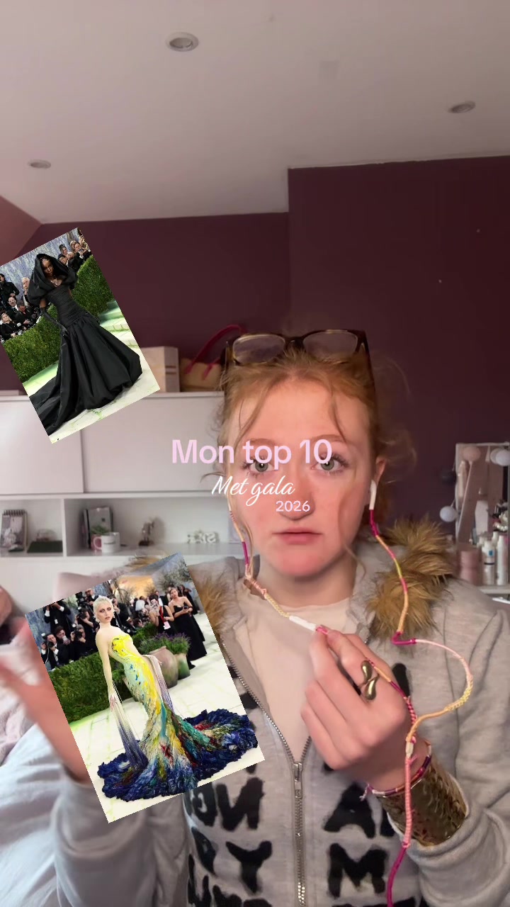 @𝓒𝓱𝓵𝓸𝓬𝓱𝓮𝓽𝓽𝓮