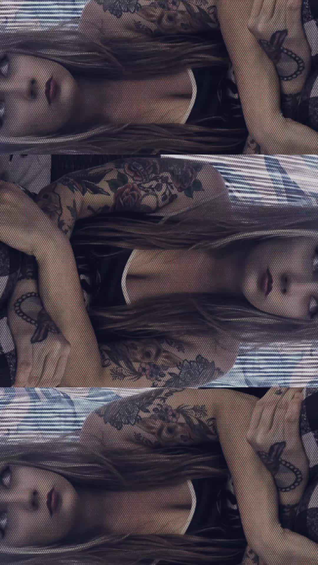 @HayleyCakes