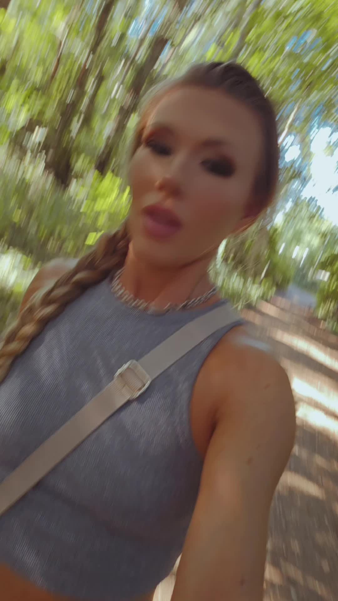 @themichellemoist
