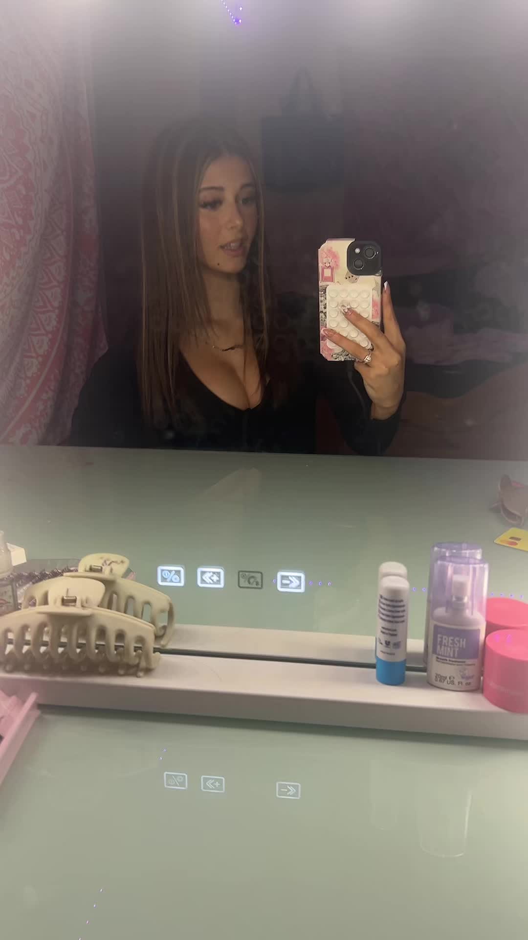 @𝐒𝐤𝐲𝐞 𝐚𝐥𝐛𝐞𝐫𝐭𝐬 👸🏽