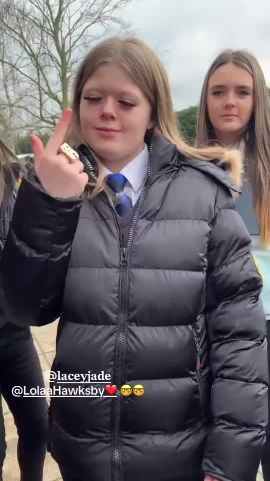 @Lolaa.honey.lacey.darcy.mia