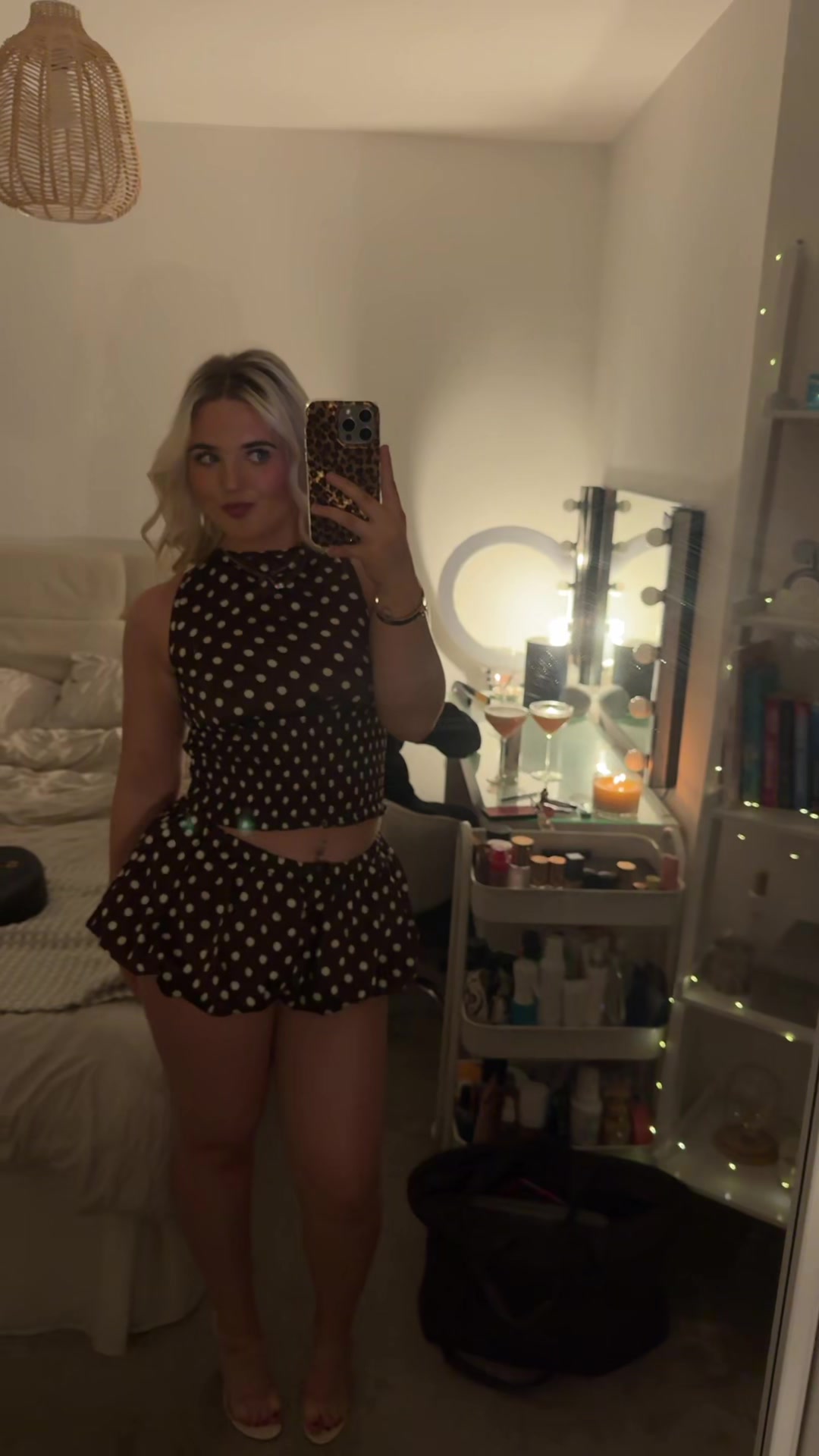 @rach 🍒🪩