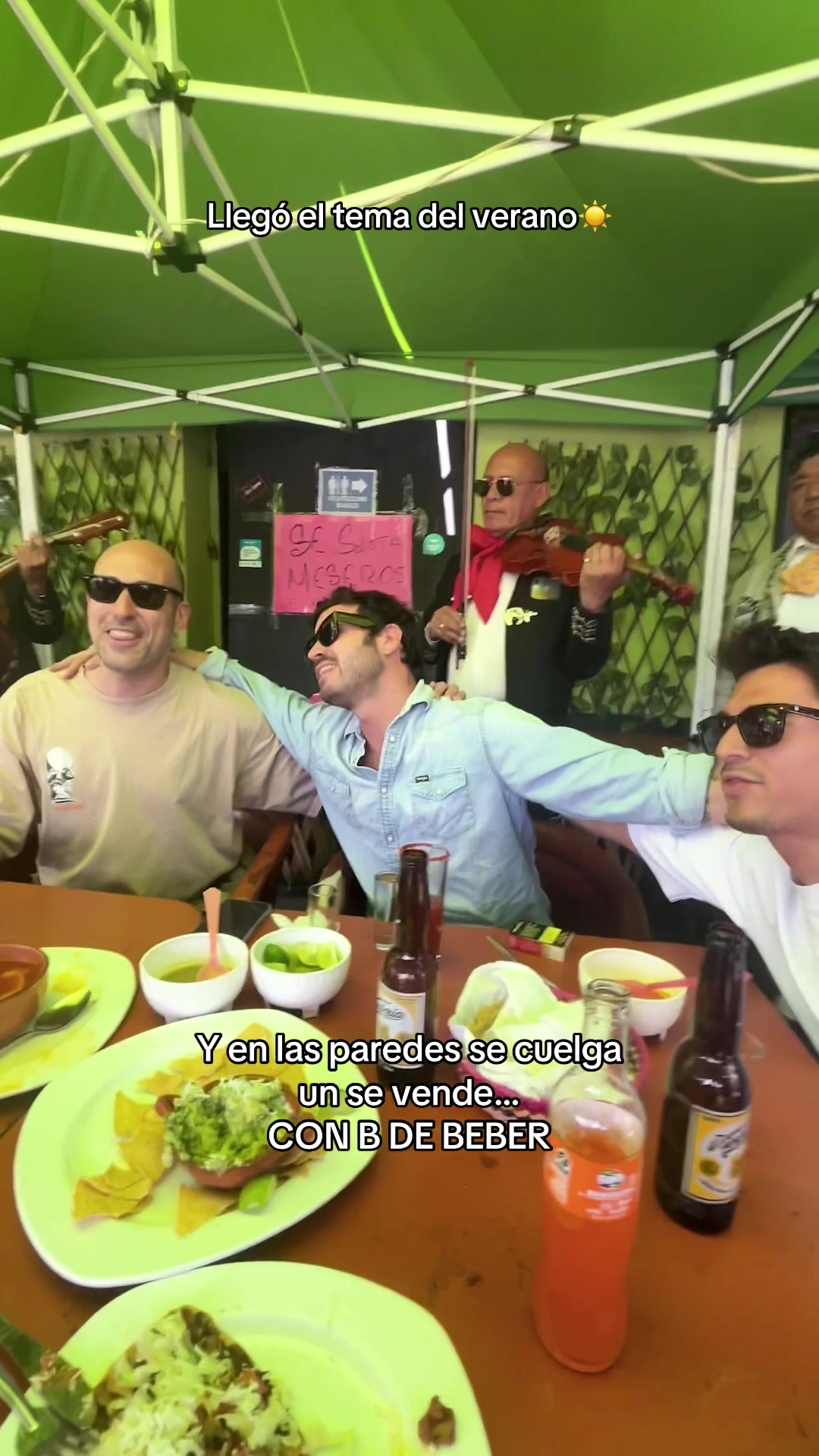 @Taburete