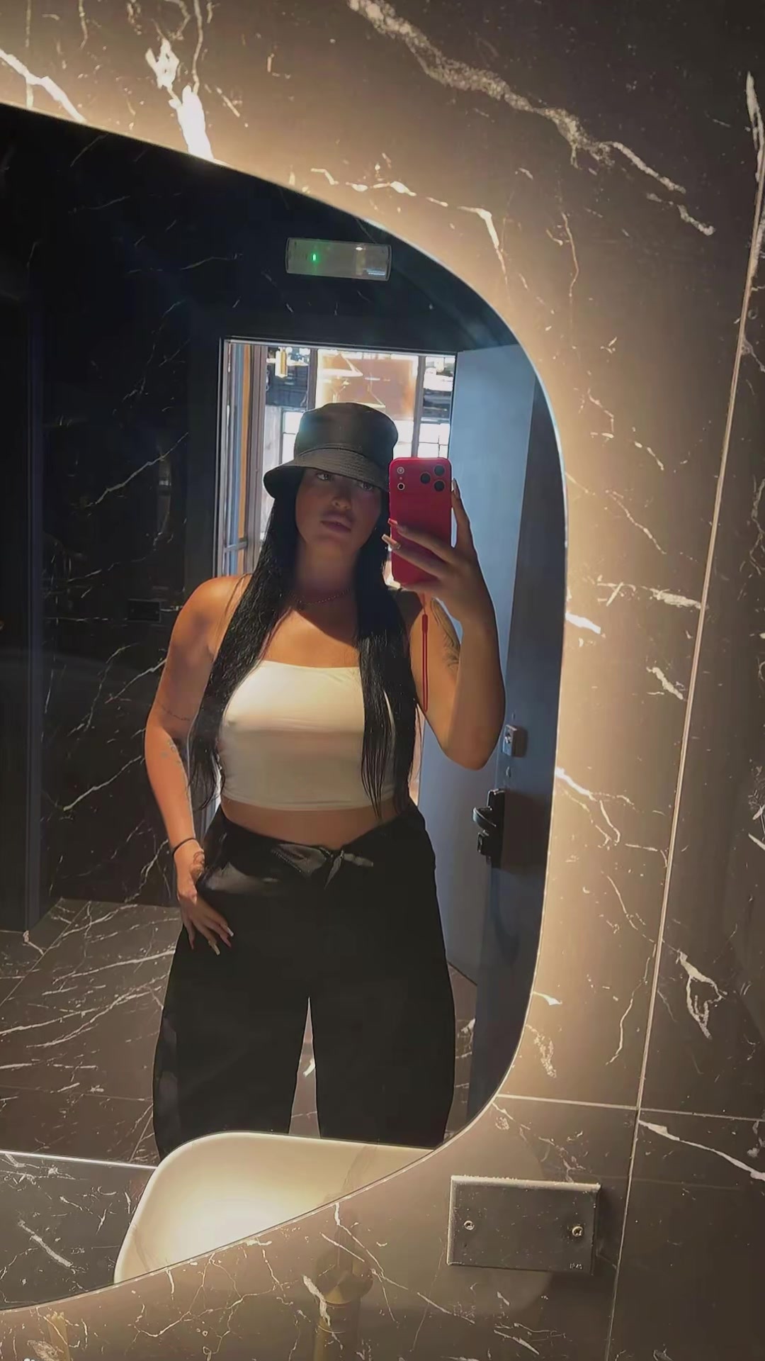 @L.B🎀🖤