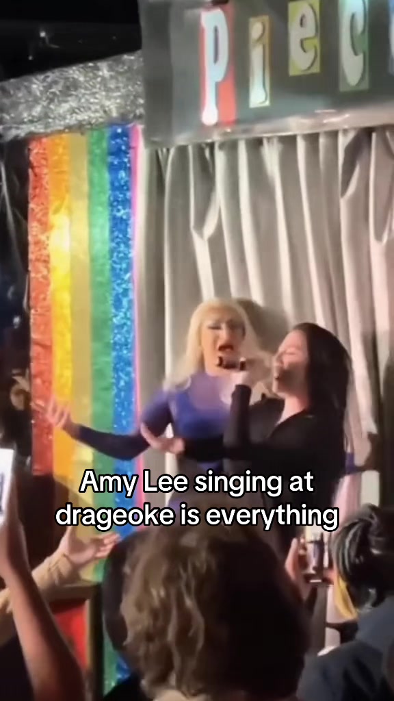 @Amy Lee Universe • Fan Page