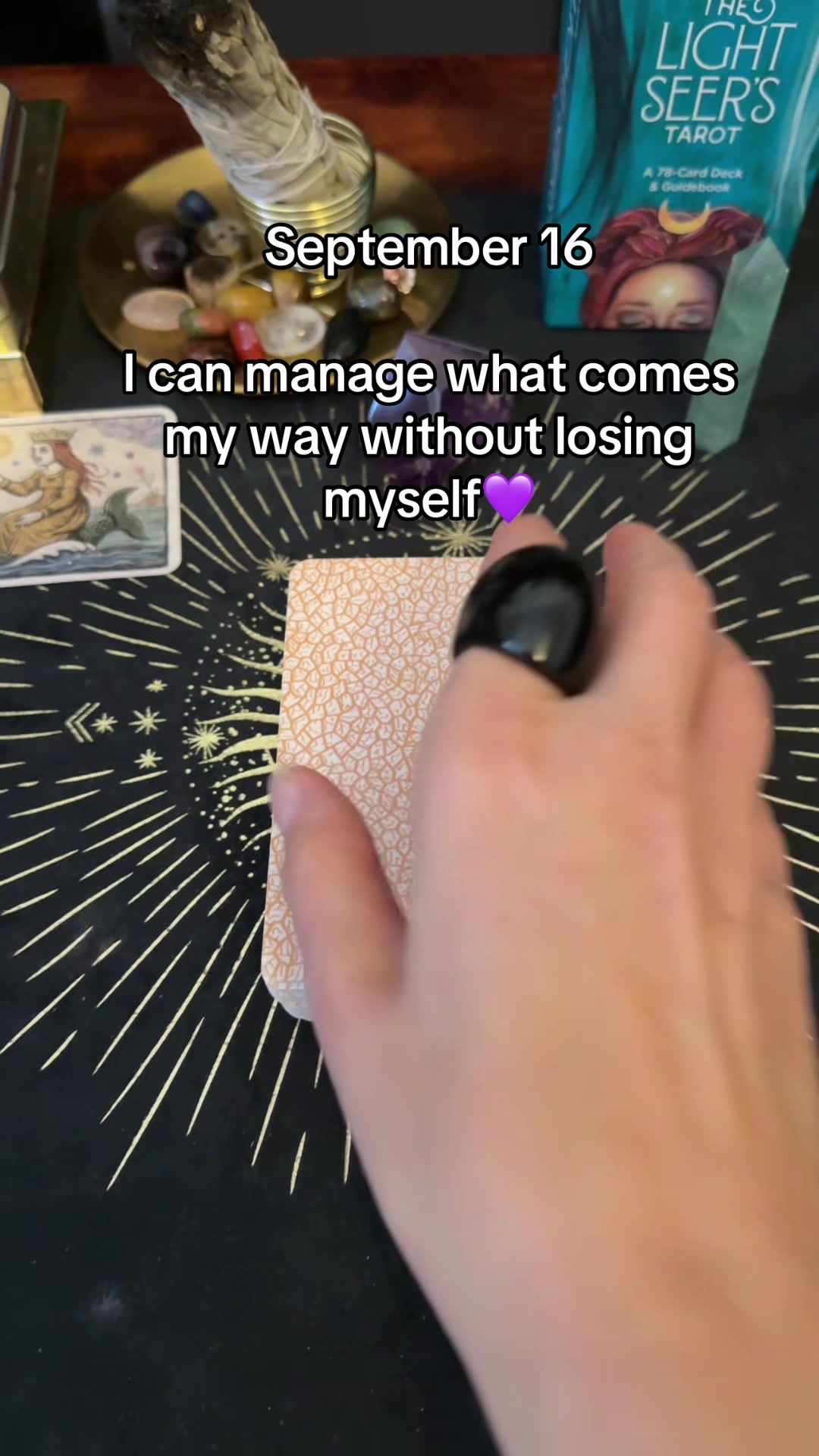 @Tarotcardsnomiracles
