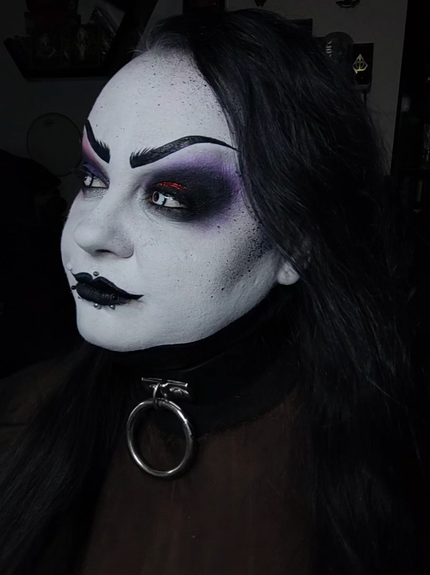 @Michaela_Shadow