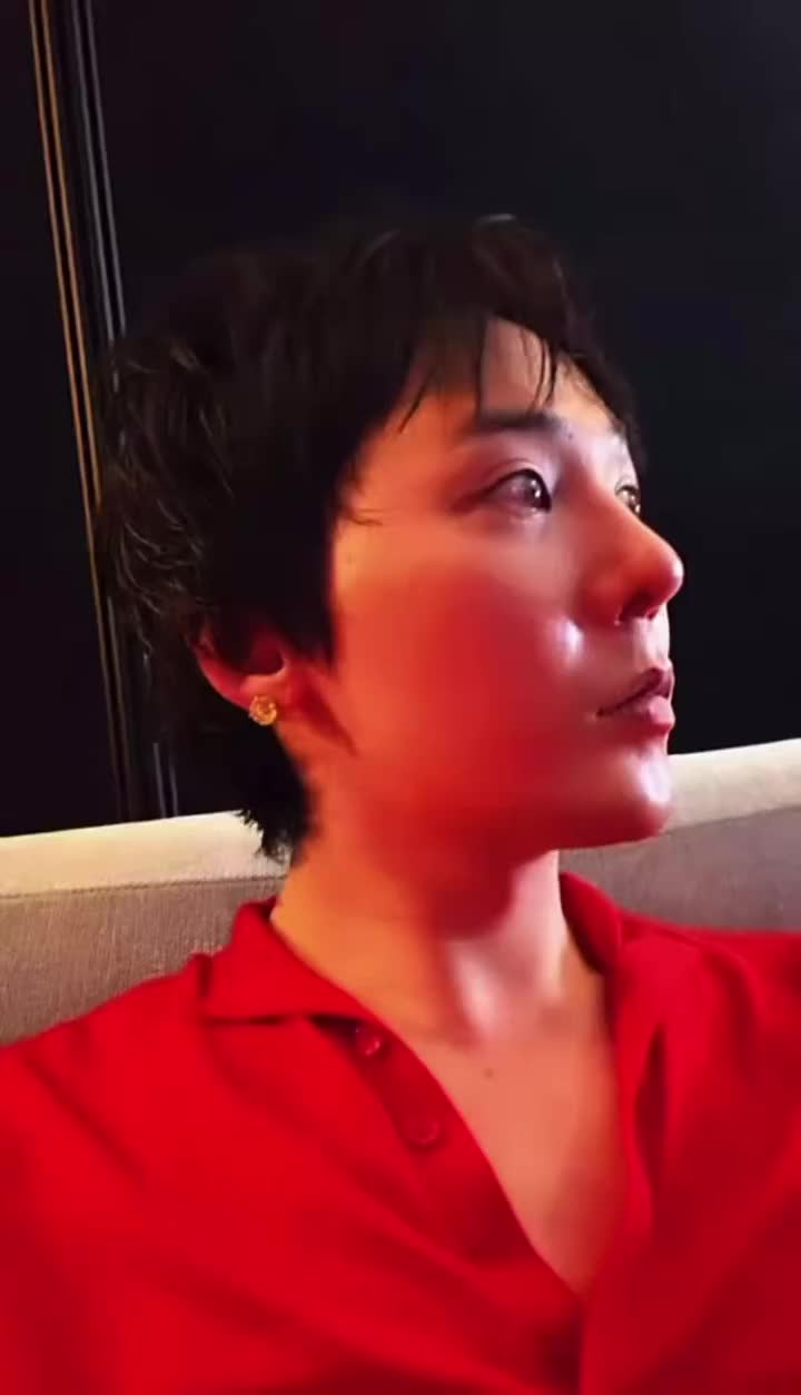 @jiyong my first love love ya