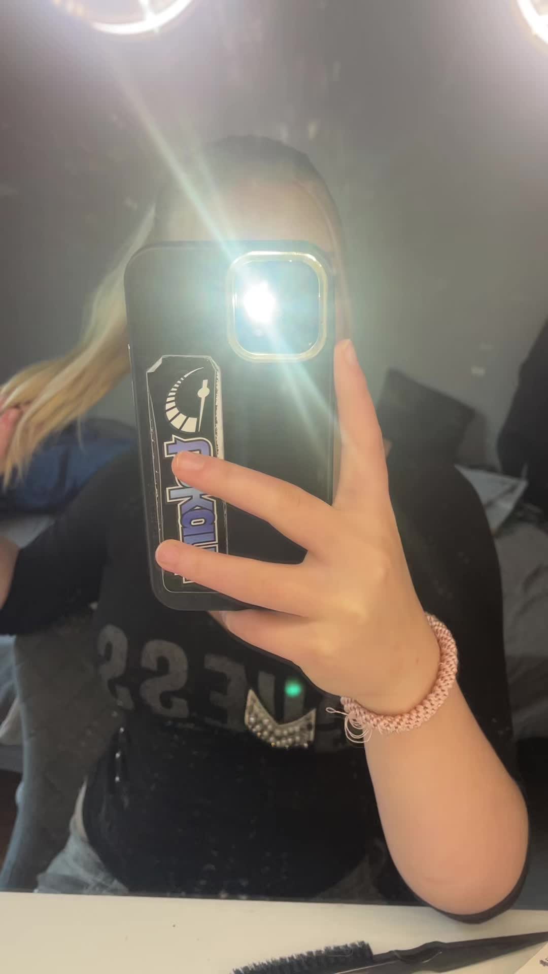 @💋