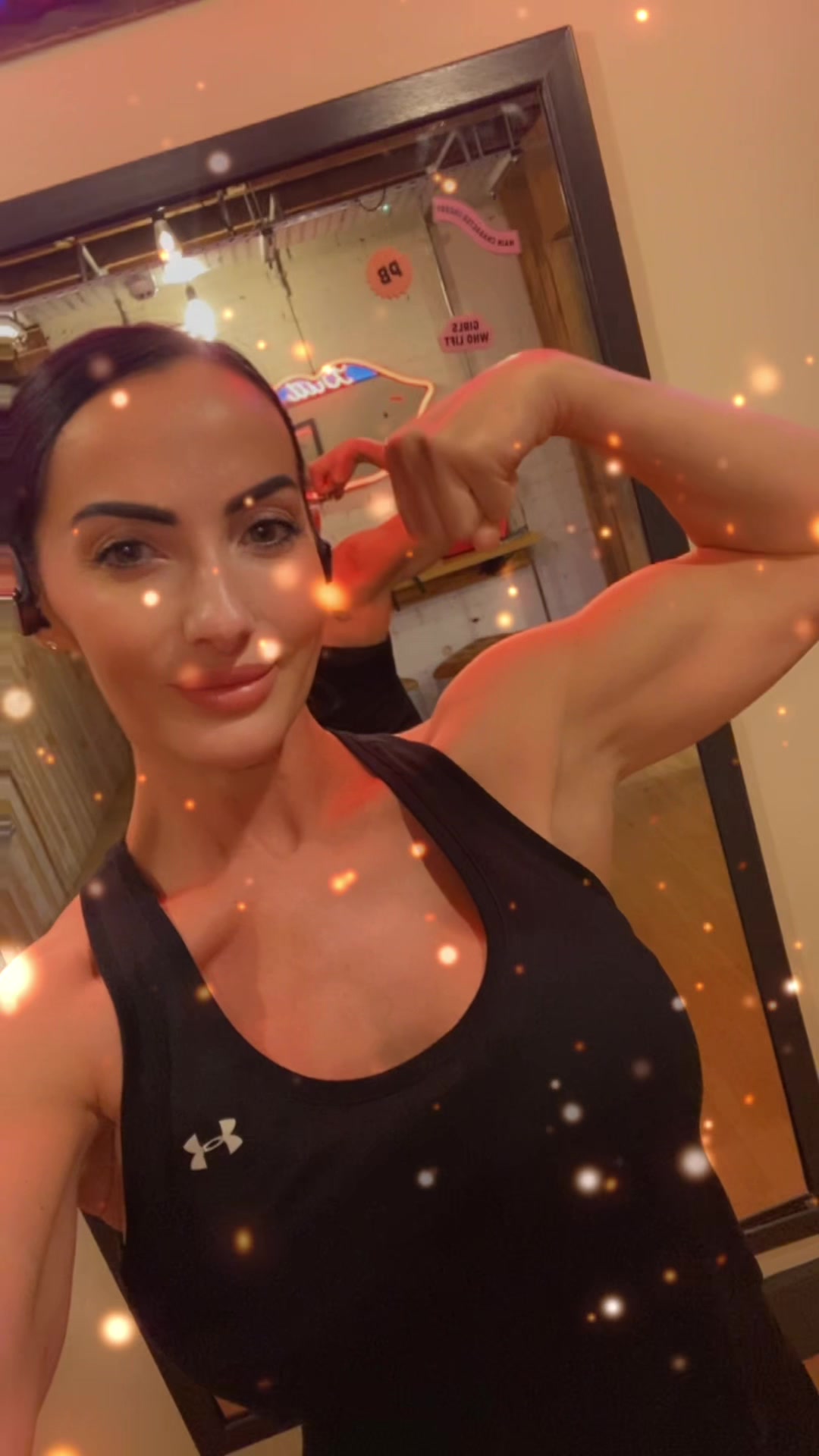 @Ria_Vanderkamp