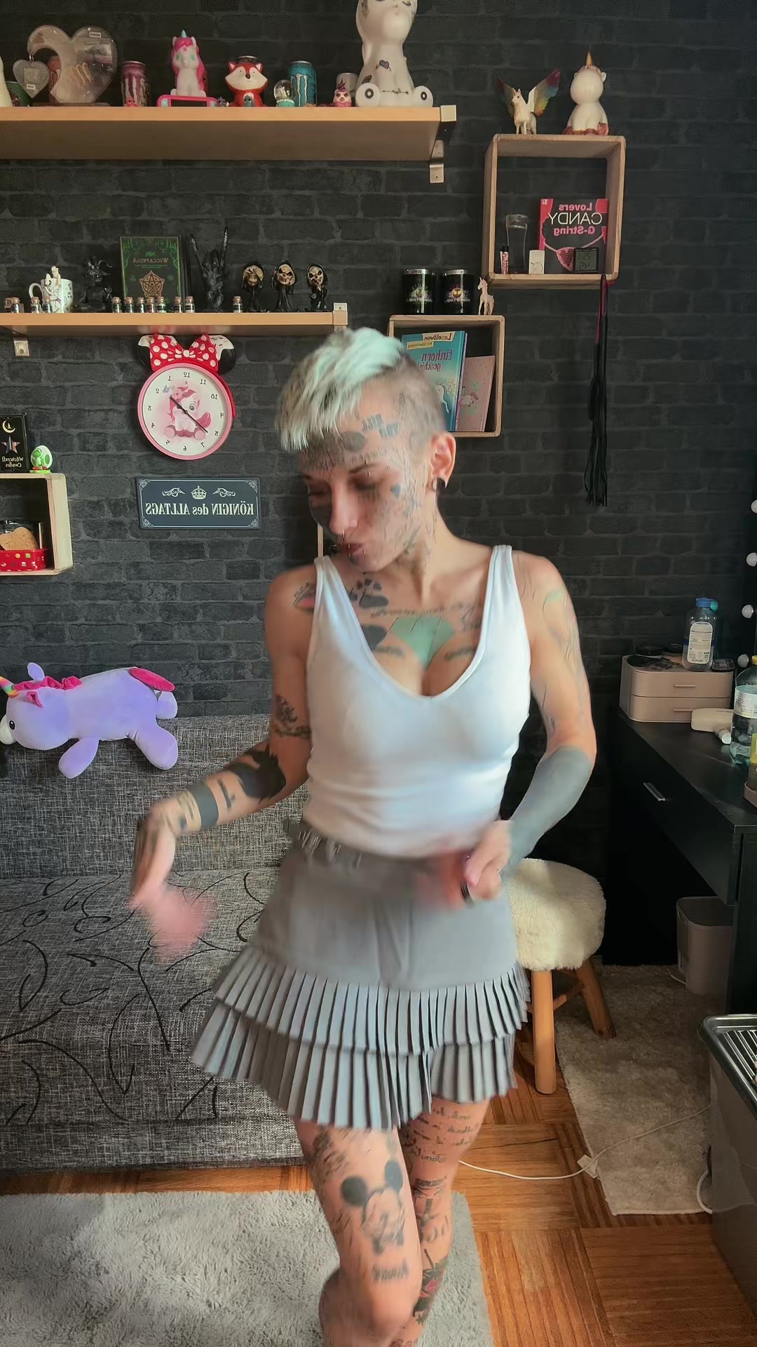 @InkedUnicorn