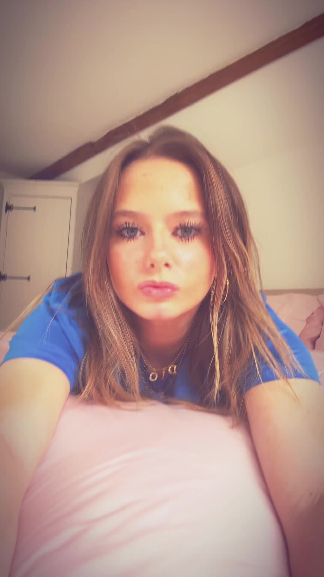 @YourGirl.L0tti3