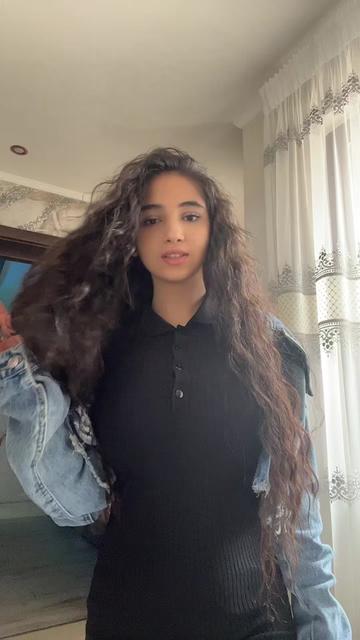 @Andreea🖤