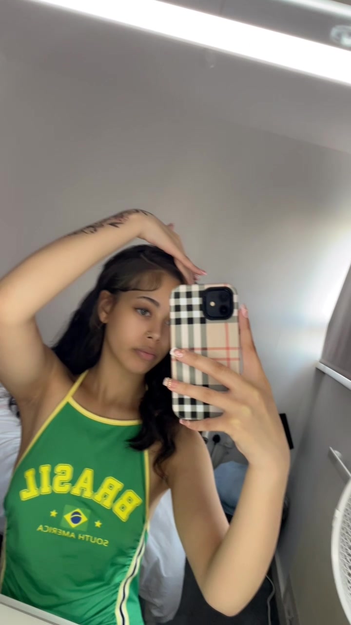 @T𝑒𝑒 ᥫ᭡.
