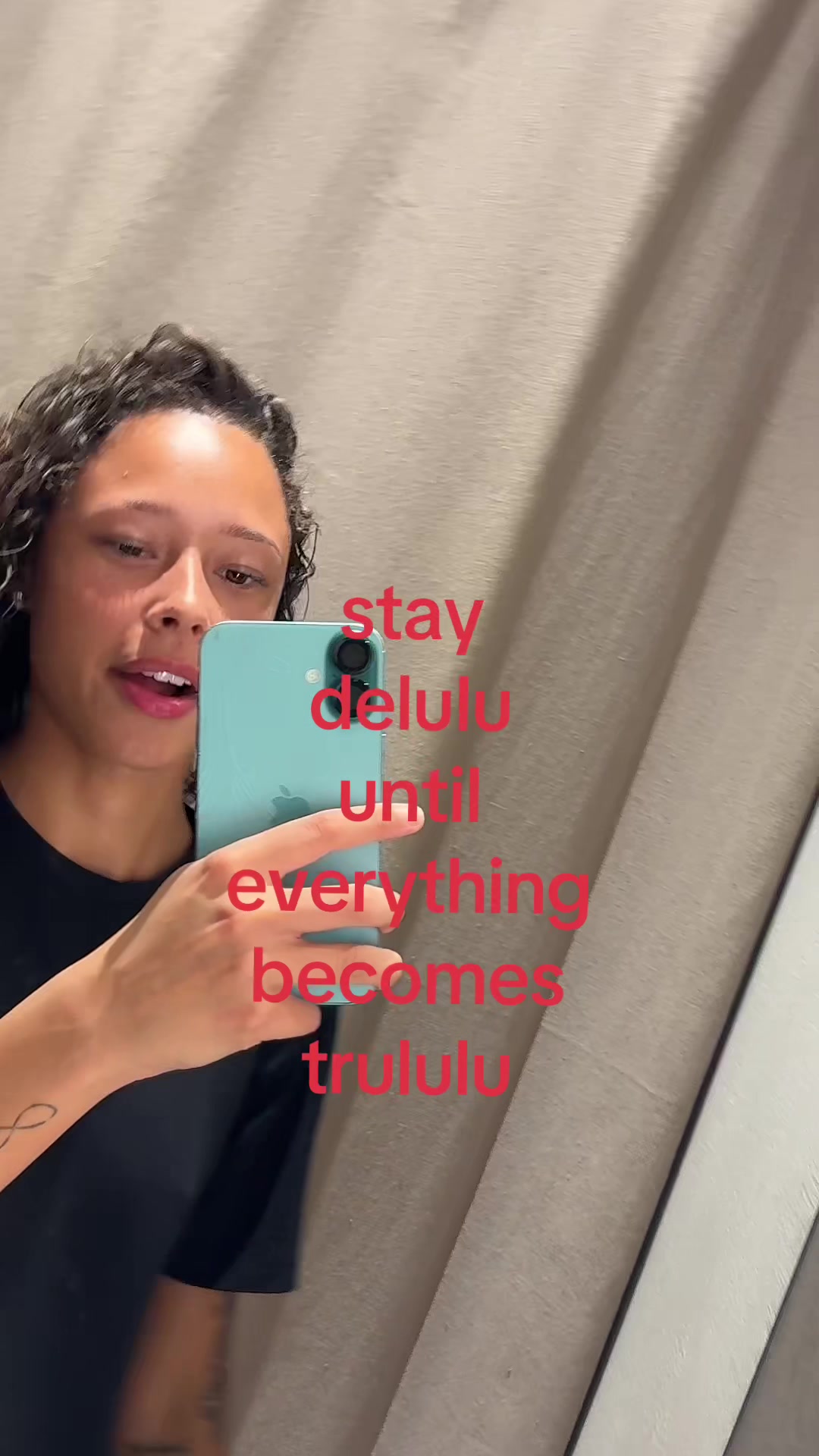 @Ellouise🌟