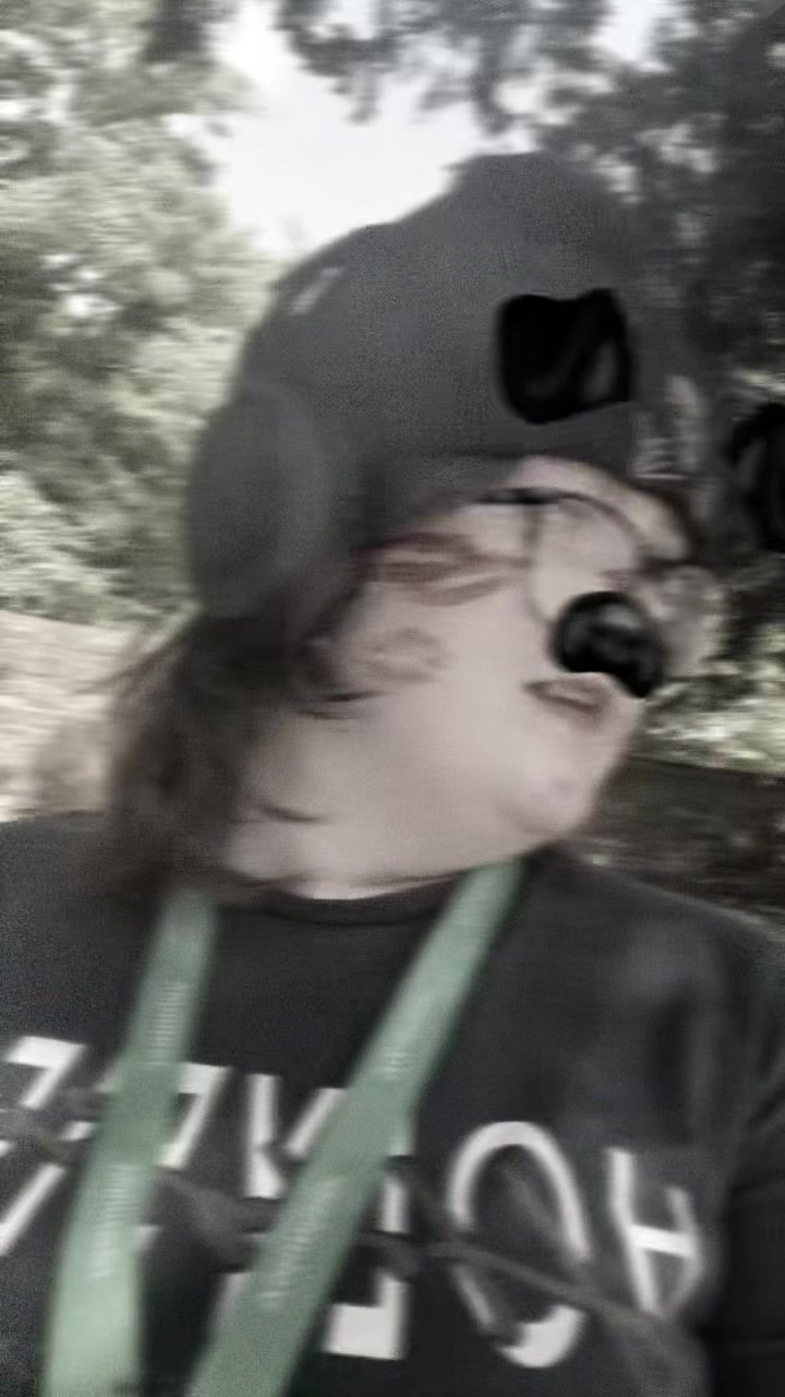 @❤️💚🐼Alex(19)gremlin🐼💚❤️