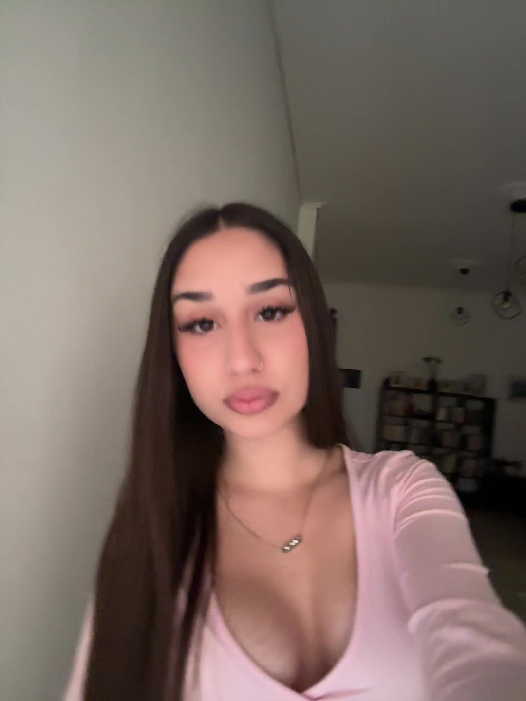 @𝓮𝓵𝓮𝓷𝓲𝓲