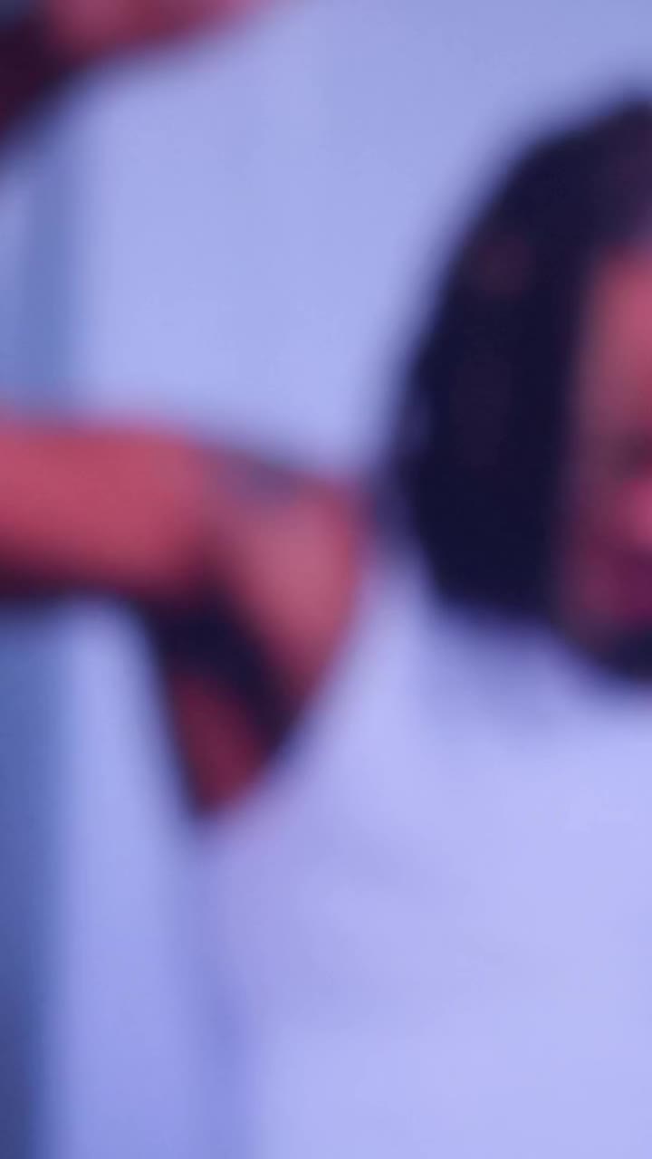 @YNWRLD 999 𖣂