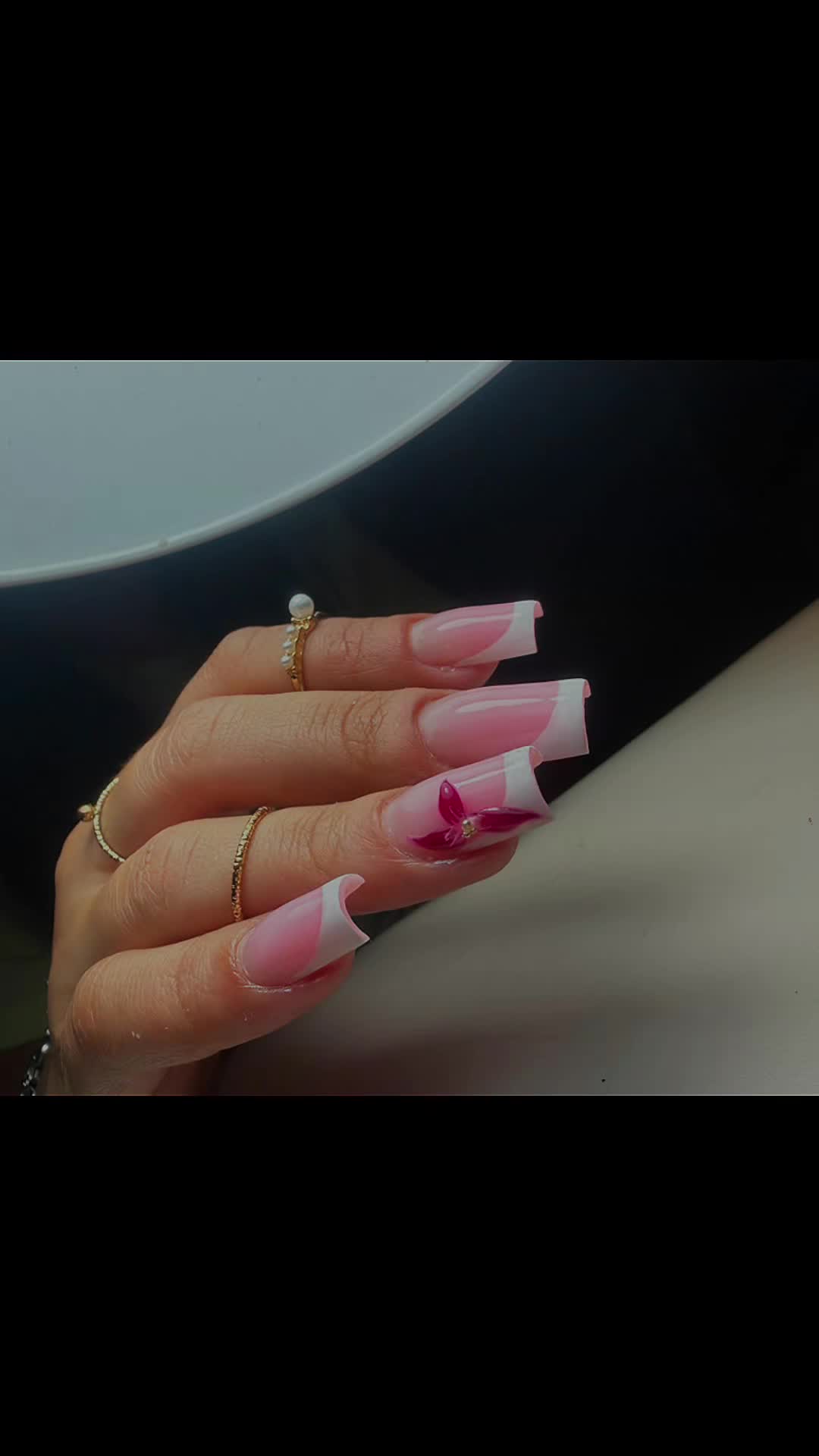 @nailsvioleta