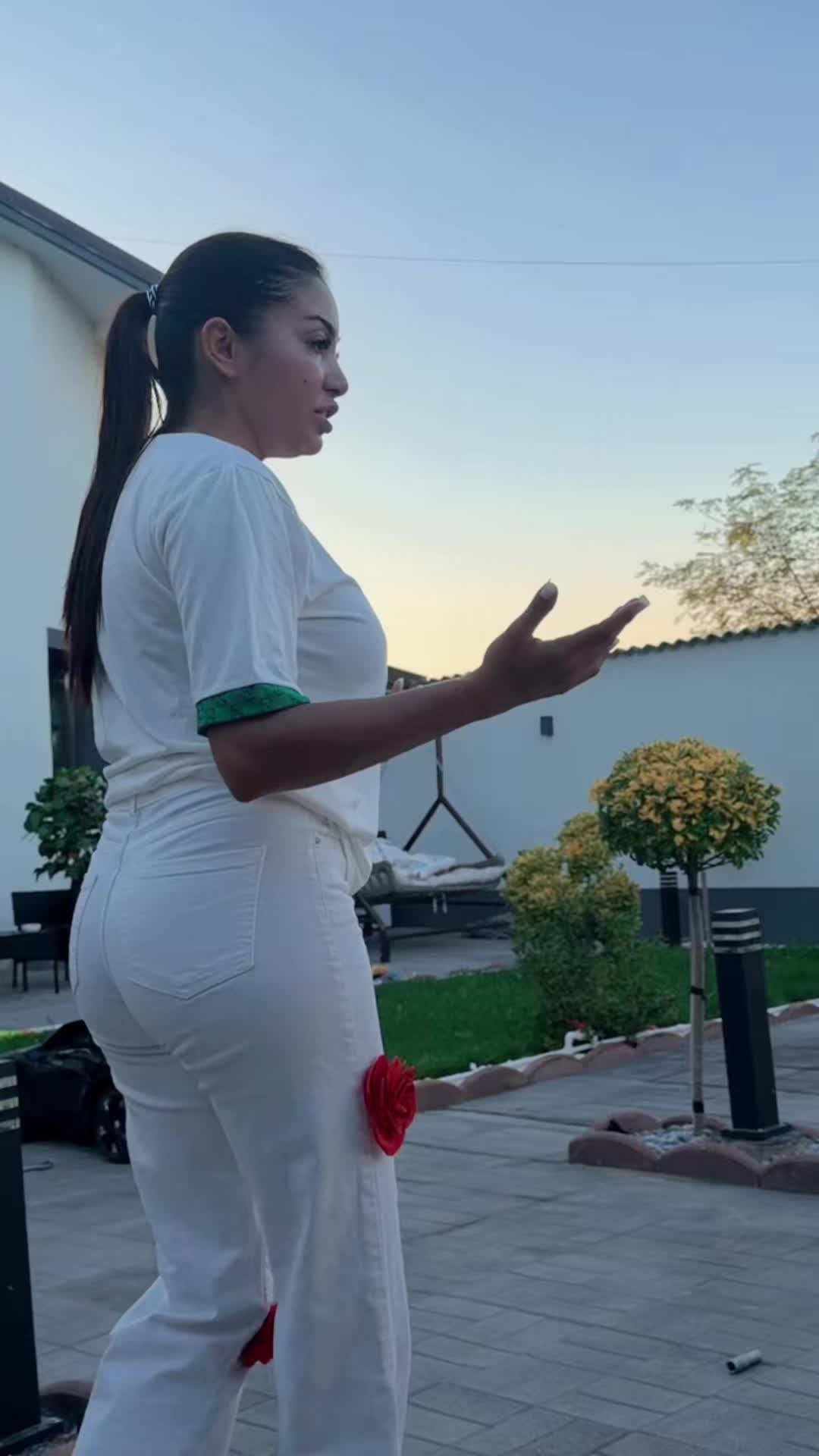 @Adriana Zidaru