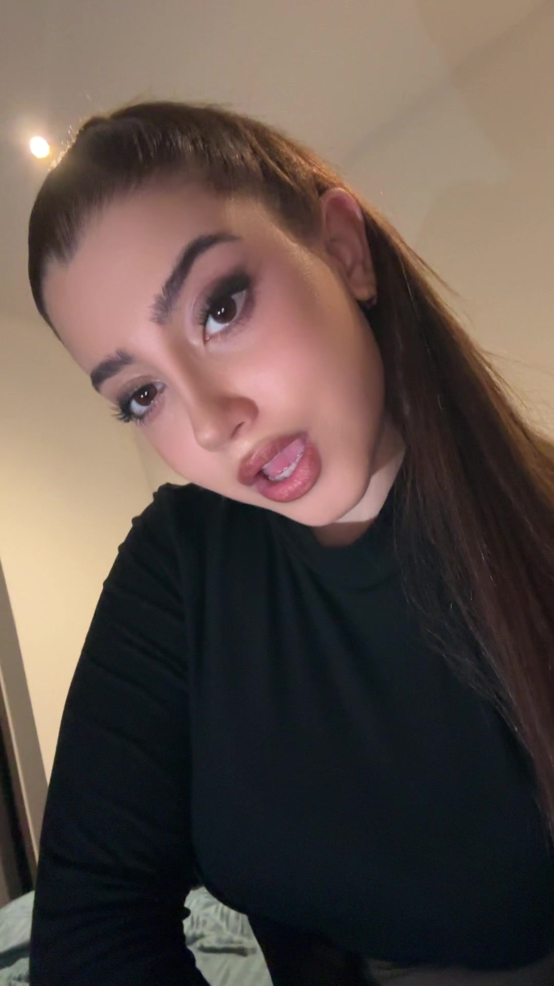 @pouneh