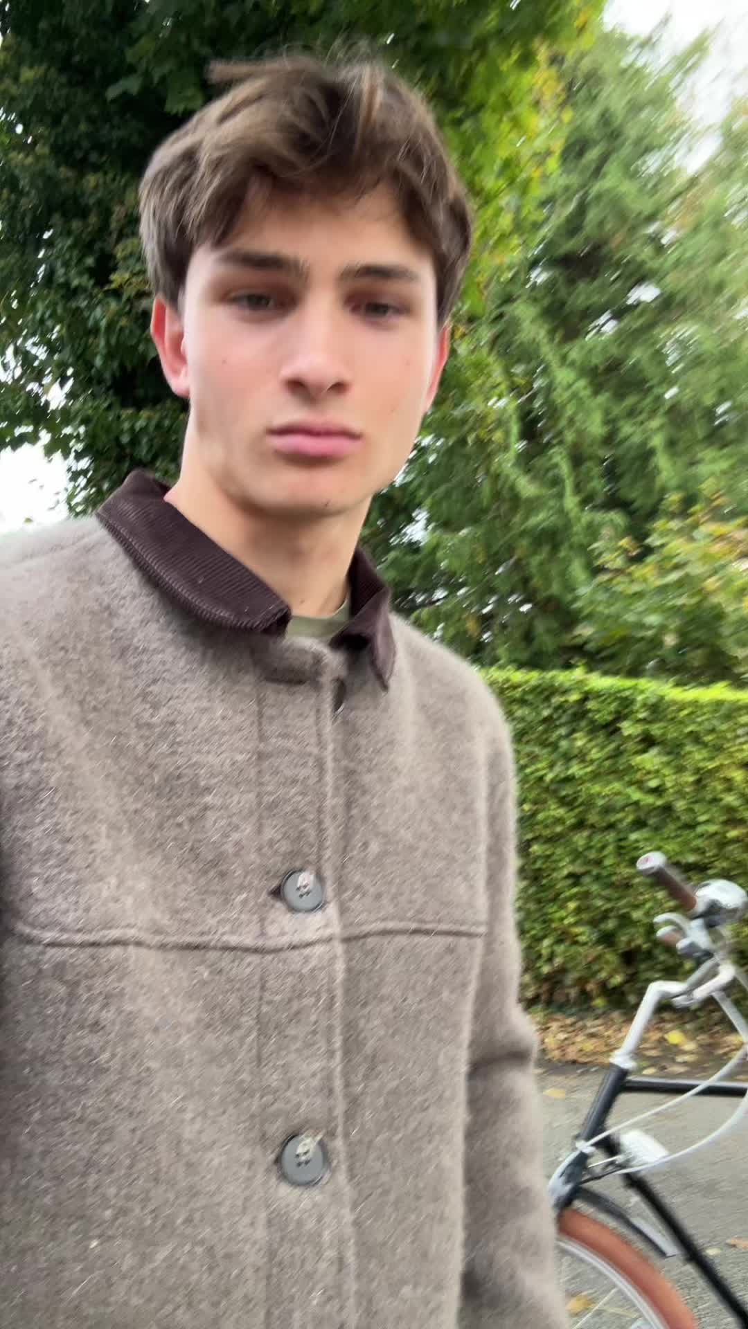 @August Lambers&oslash;y