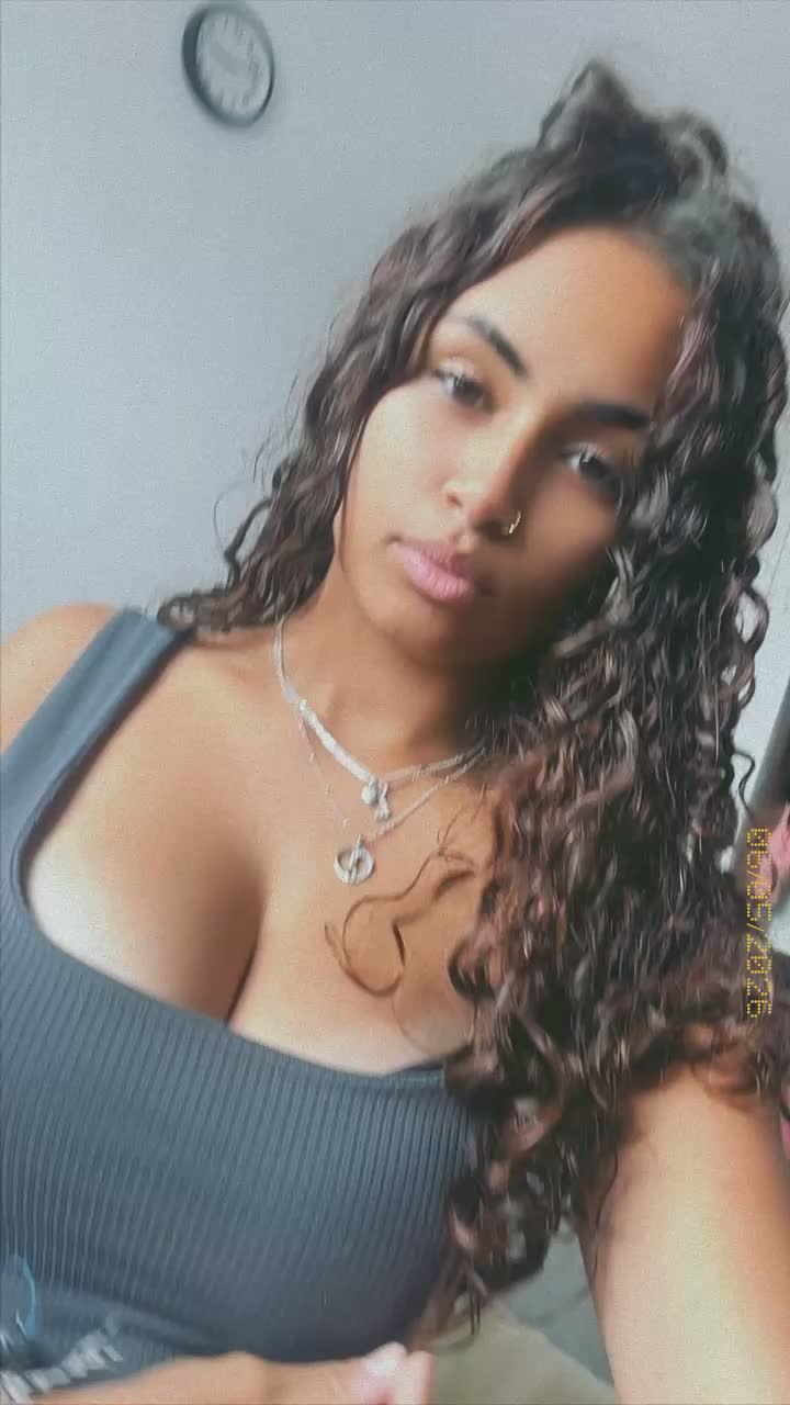 @L&eacute;a&rsquo;🥭🇷🇪
