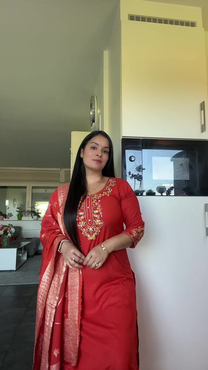 @Neeruee