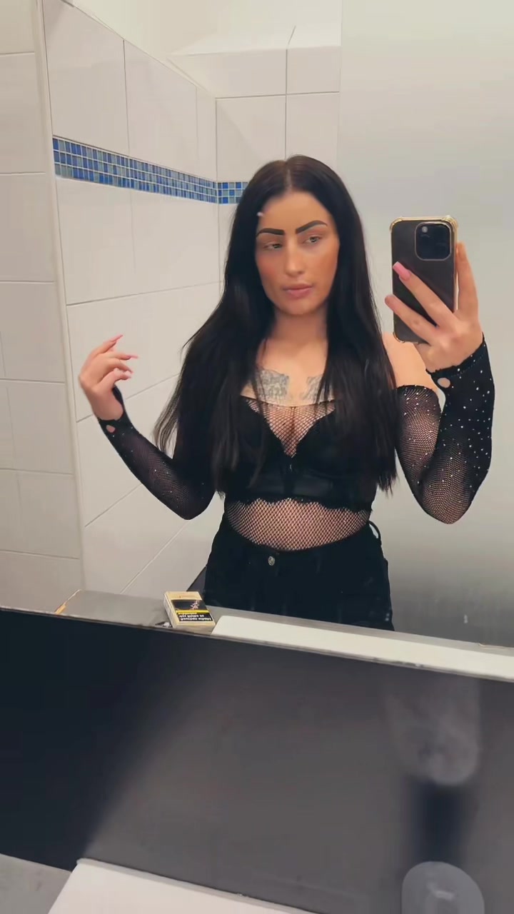@🌺🌸Mrs Viktória🌸🌺
