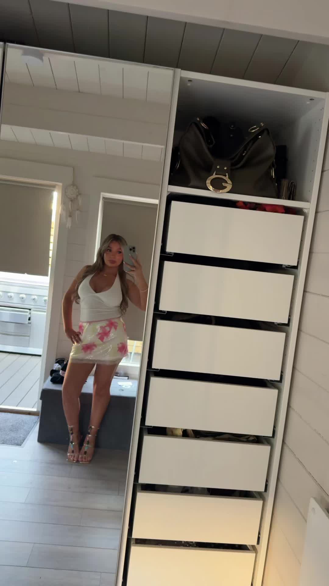 @Sarah-Louise
