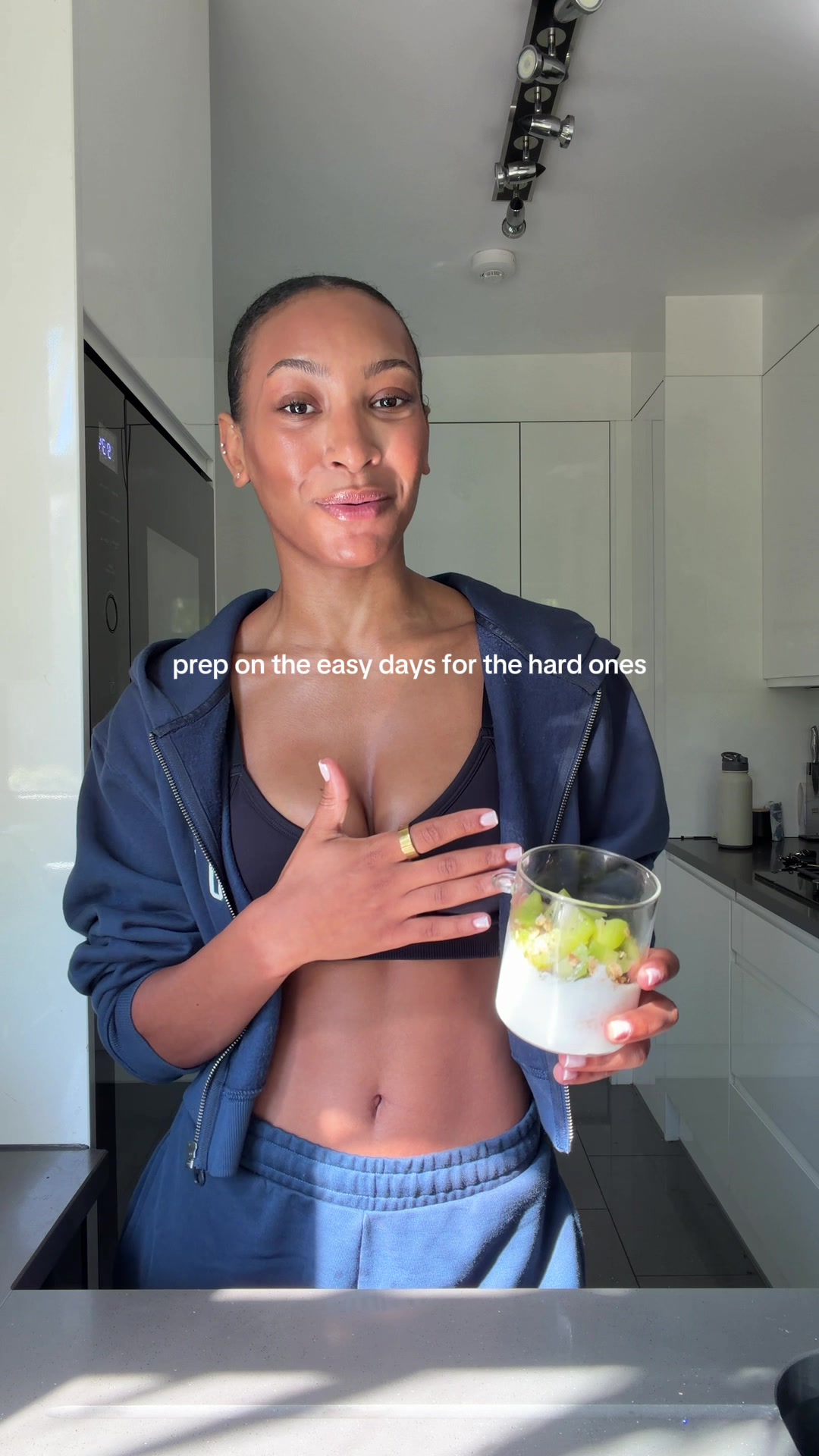 @Nia