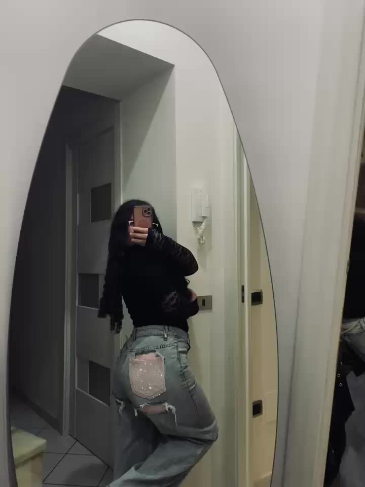 @24🫨