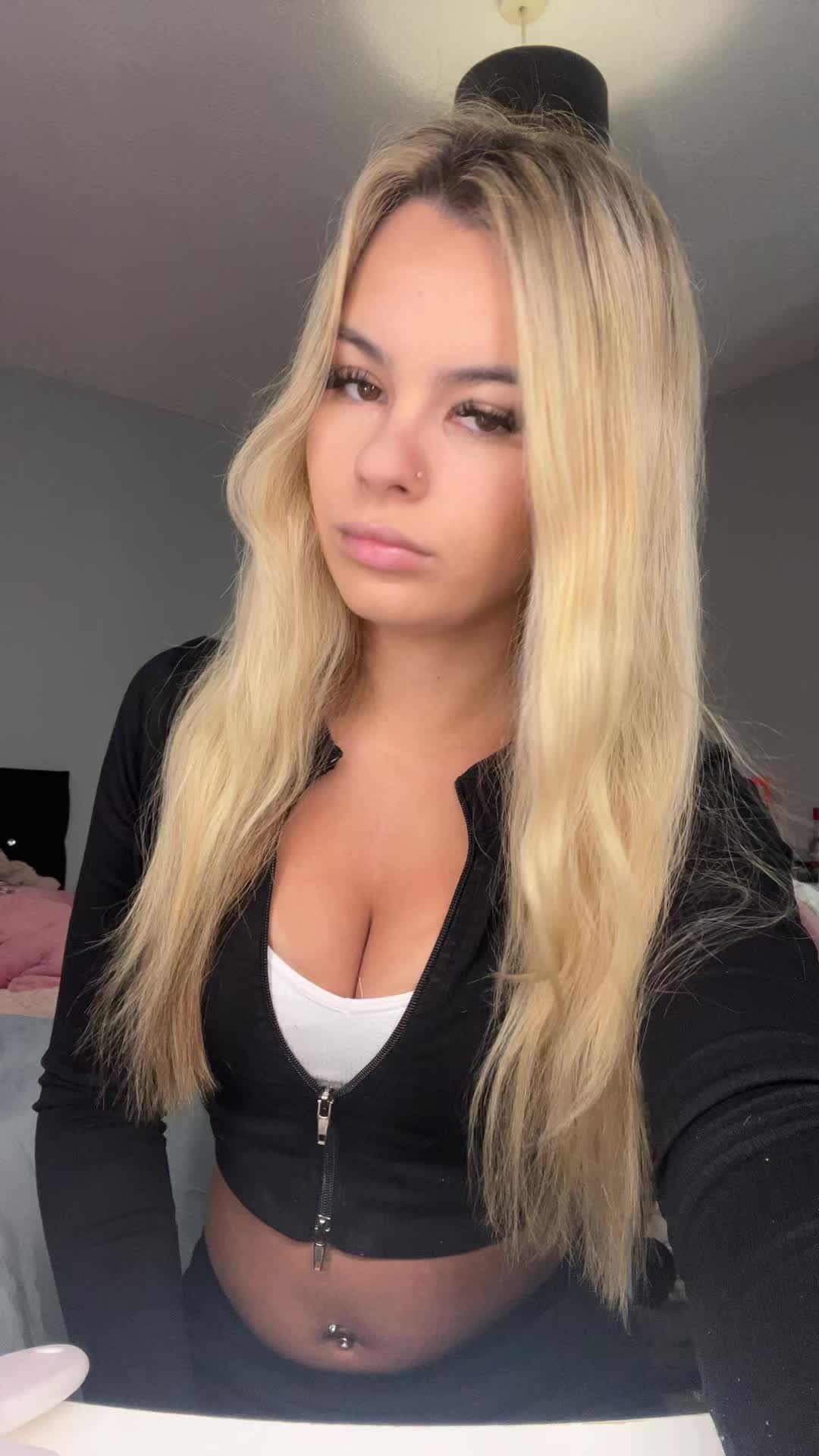 @t1lly_x0