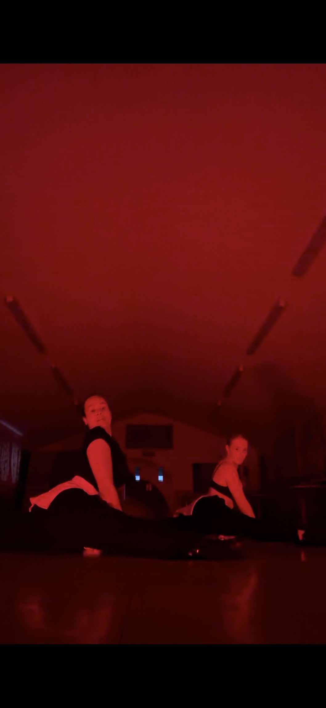 @Dyamond Dance