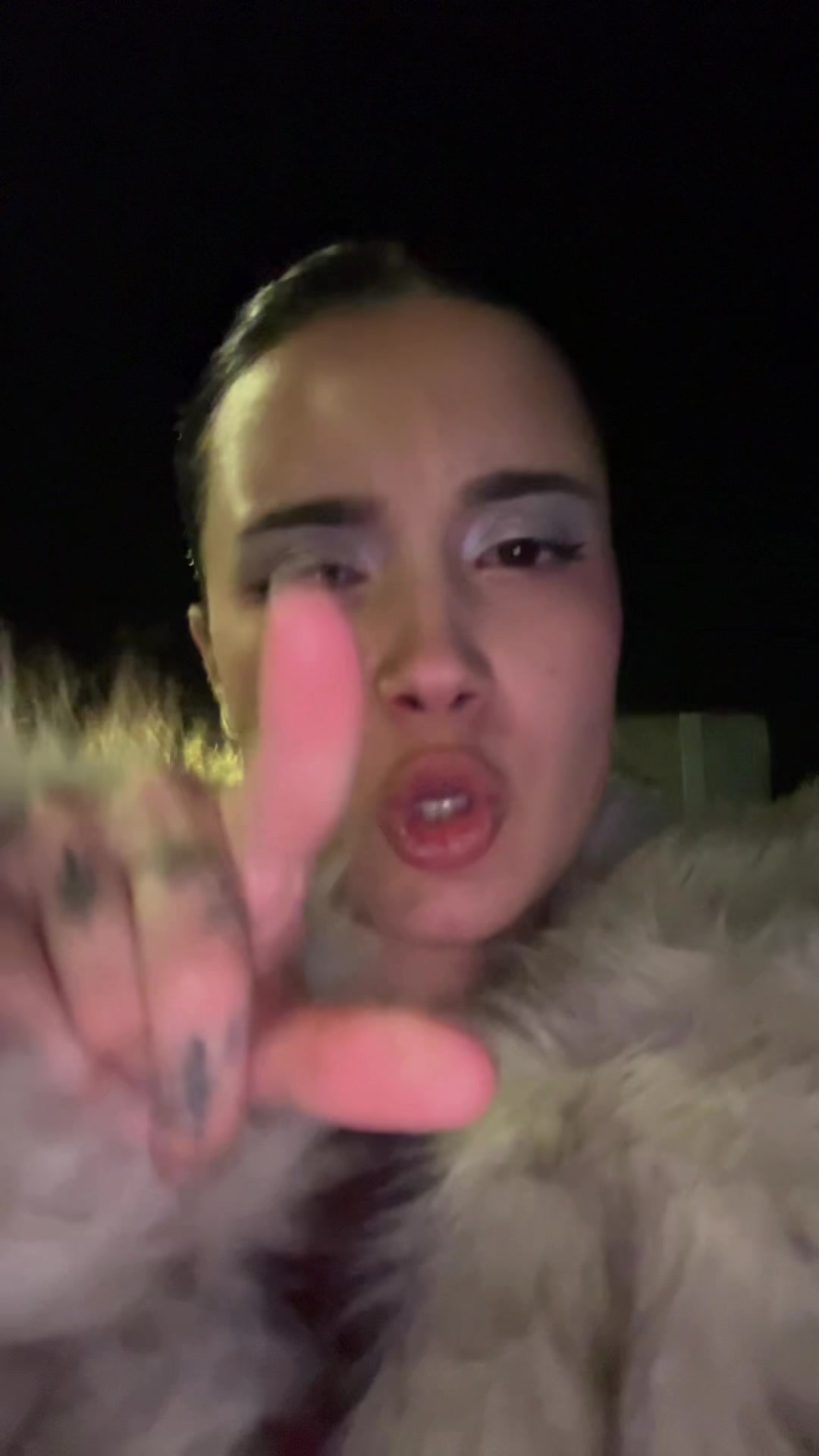 @damnniita